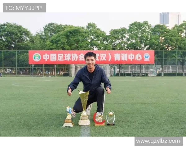 体育品牌携手足协启动校园足球万里行计划助力青少年足球发展